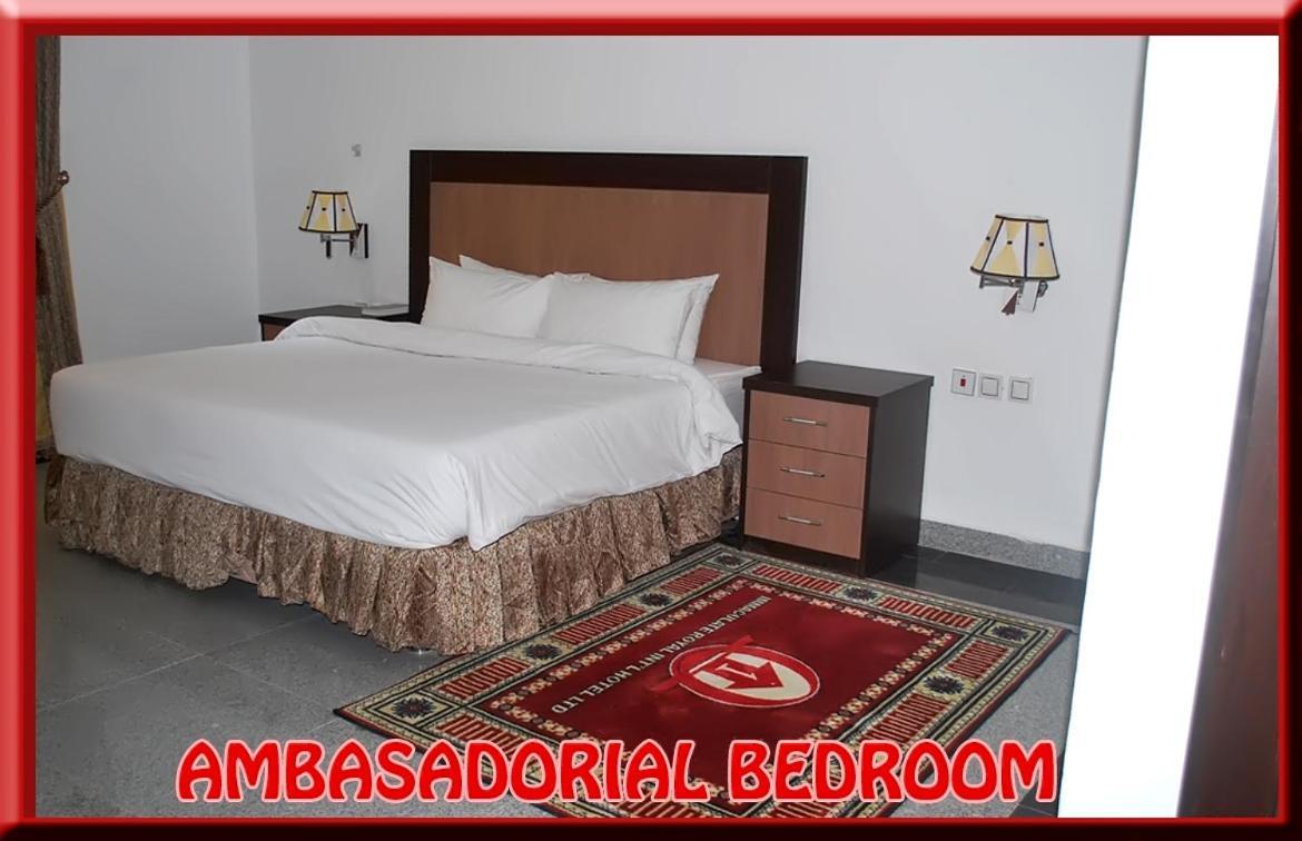 Immaculate Royal Int'L Hotel Owerri Bagian luar foto