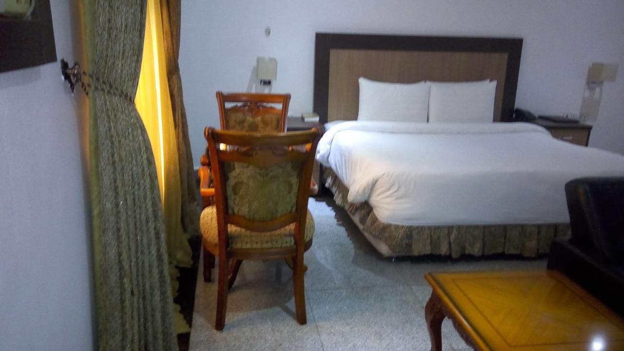 Immaculate Royal Int'L Hotel Owerri Bagian luar foto